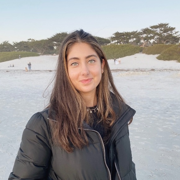 Meet your Posher, Roya - Picture 1 of 1